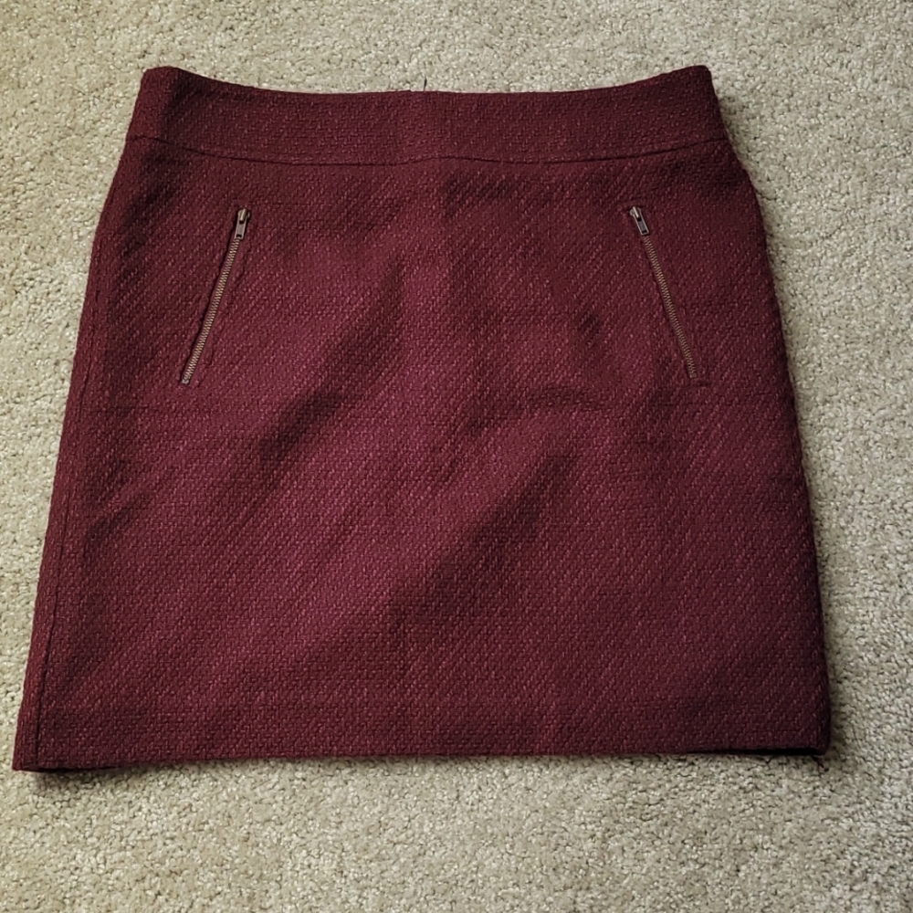 Loft pencil skirt